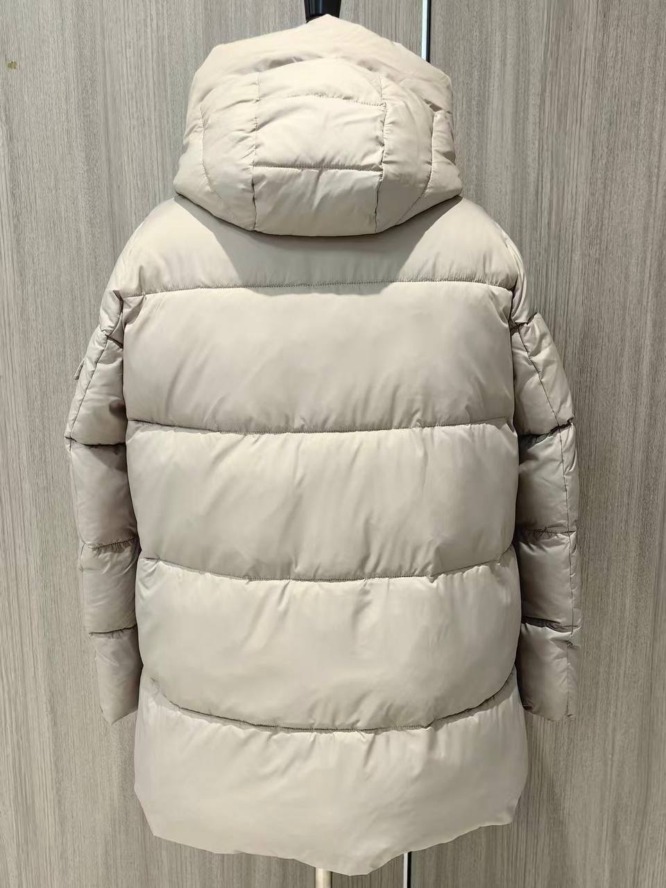 57eee570-827c-11f0-bb4e-7427ea259edf